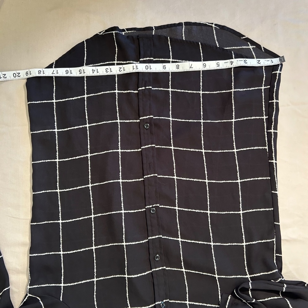 Women’s Apt 9 Essentials Black & White Checkered Long Sleeve Shirt | Size XS - Picture 8 of 11